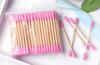 HIGIENICZNE PATYCZKI DO USZU 100 sztuk drewniane kosmetyczne różowe