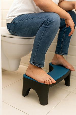 Podnóżek toaletowy stołek podest łazienkowy do toalety zdrowe wypróżnianie