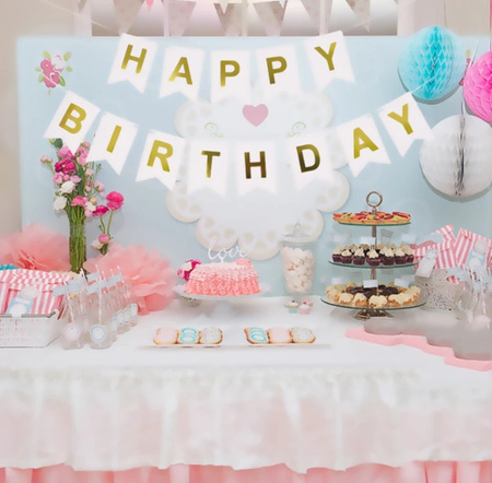 Baner urodzinowy HAPPY BIRTHDAY kolorowy flagi dekoracja girlanda biała